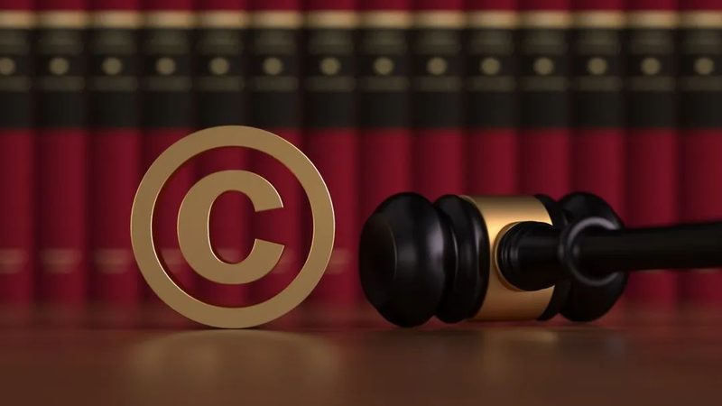 经营范围变更后许可证如何及时更新？**